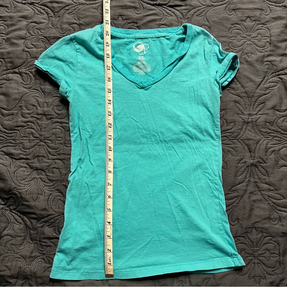 OP girls/women juniors teal tee Size: S (3-5)